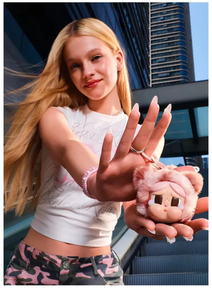 CRYBABY Wild But Cutie-serien – Vinylplysjanheng Blindboks