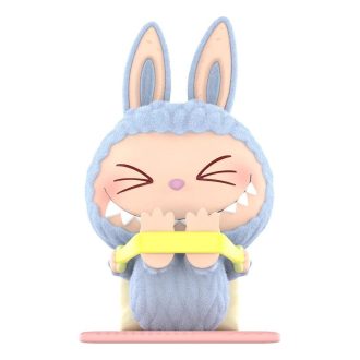 Labubu Lazy Yoga &laquo;Strekk ut&raquo;