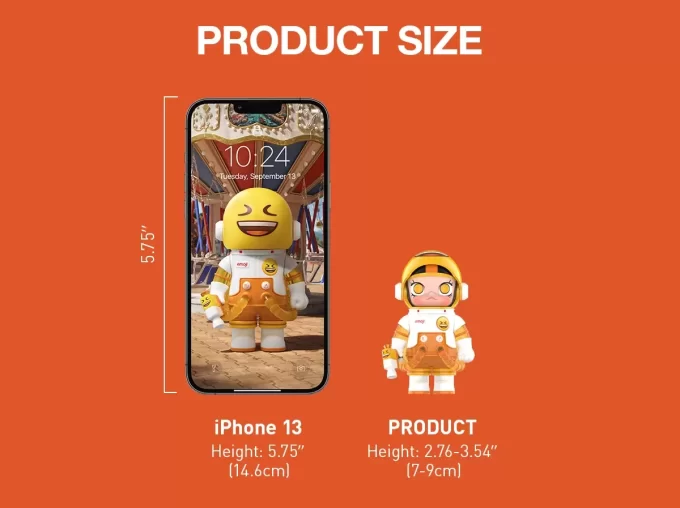 MEGA SPACE MOLLY 100 % × Emoji™-serien