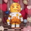 MEGA SPACE MOLLY 100 % × Emoji™-serien