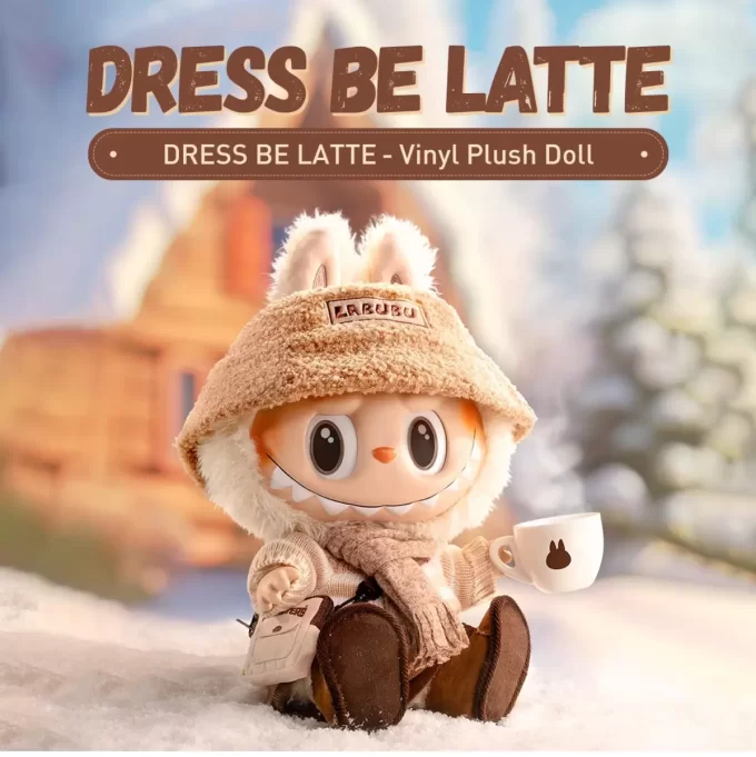 MONSTRENE – DRESS BE LATTE Vinyl Plysjdukke
